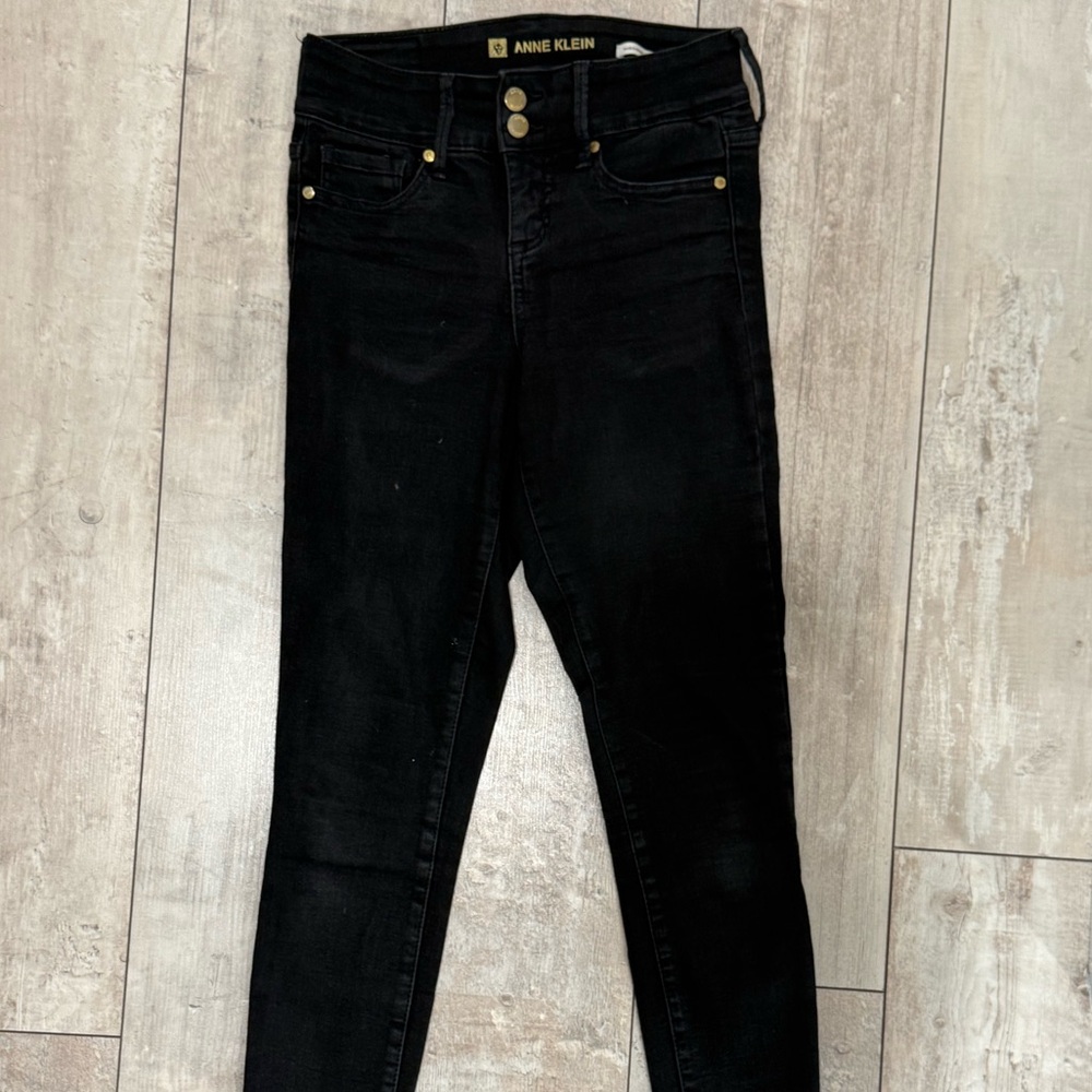 Anne Klein Black Skinny Jeans